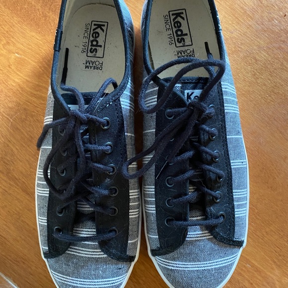 Hey! Keds living on a Dream! - Picture 3 of 5